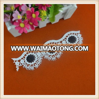 Latest double scalloped bicoloed chemical lace design wholesale lace trim for garment